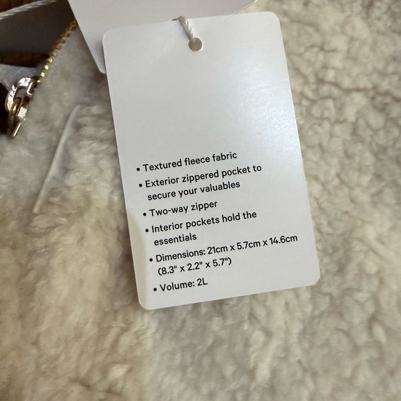 lululemon athletica Off-White Fleece Crossbody Bag - Picture 3 of 3